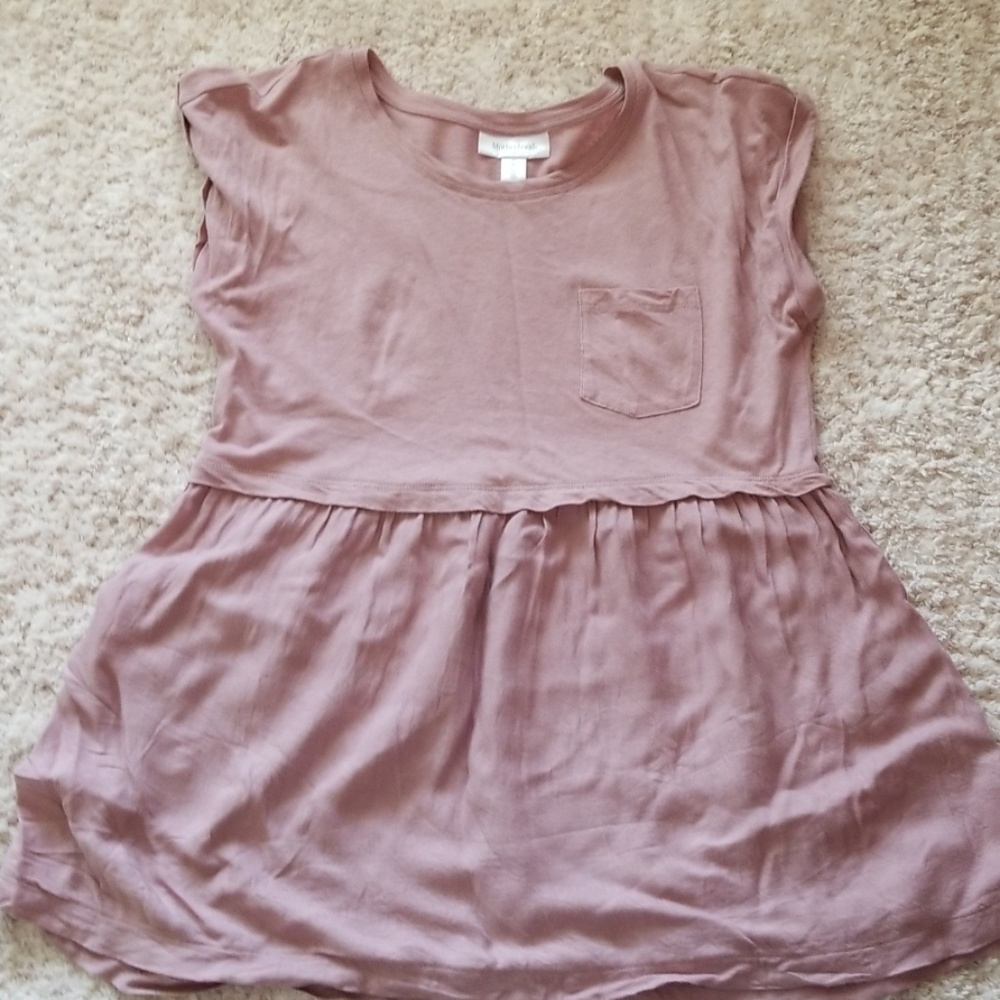 Super cute mauve flowy baby doll maternity top